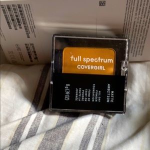 Matte ambition powder foundation